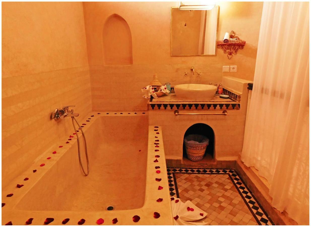 Riad La Rose D'Orient มาร์ราเกช ภายนอก รูปภาพ